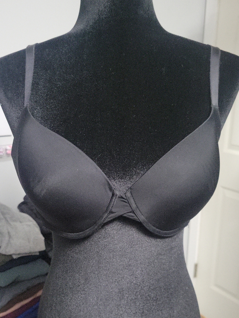 5/$20**Calvin Klein 36D Black Basic Tshirt Bra